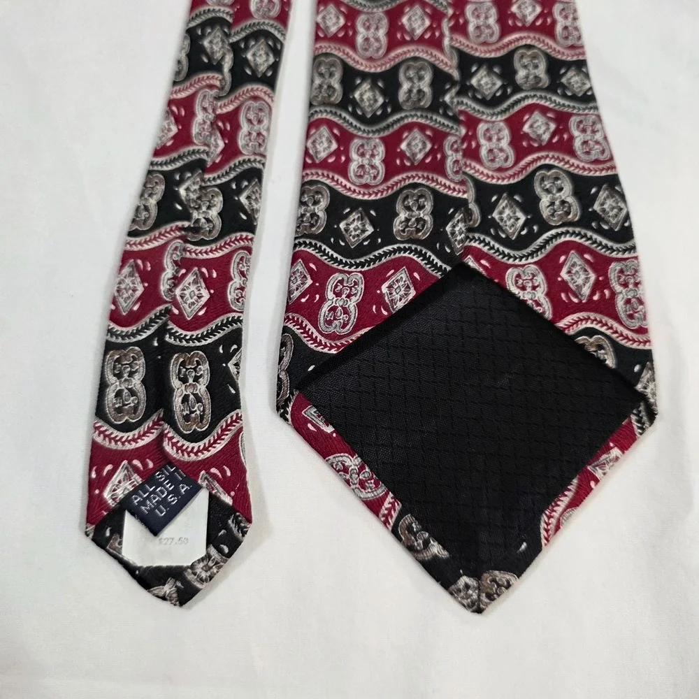 Cape‎ Cod Silk Necktie Burgundy Black Paisley Pattern Jacquard Woven Mens Power